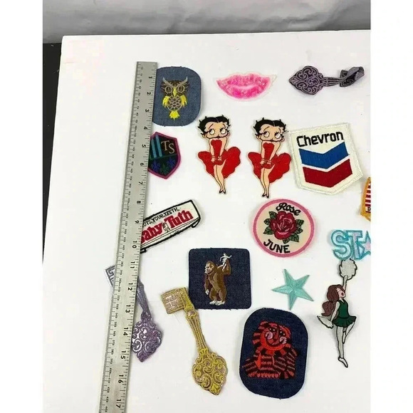 30 PC Assorted Sewing Applique Patches Iron on Sew On NEW Mixed Vintage - Picture 2 of 11
